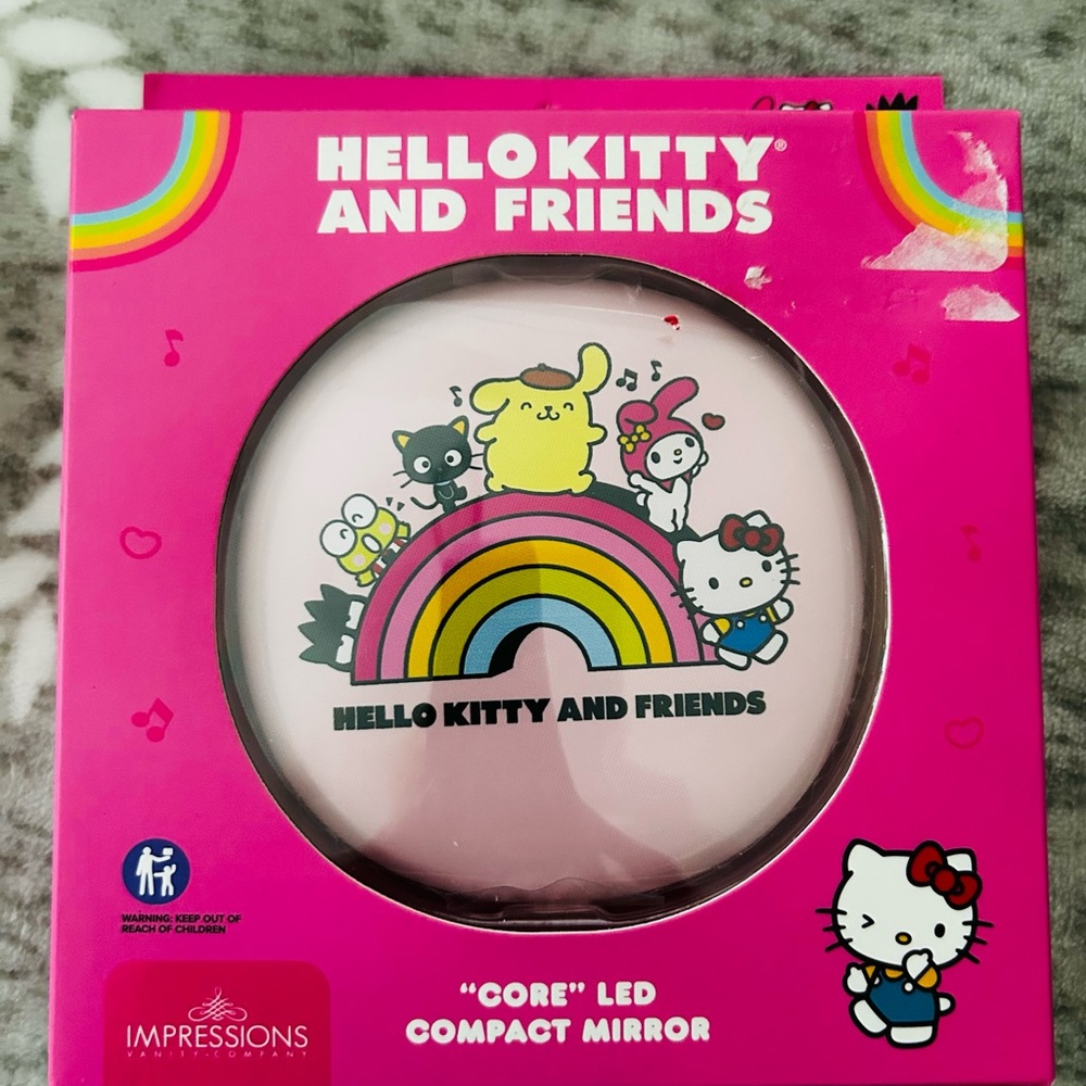 NEW 🌺 Hello Kitty & Friends LED Mirror